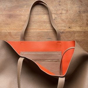 Cuyana Large Structured Tote—Cappuccino/Sunny Orange Interior